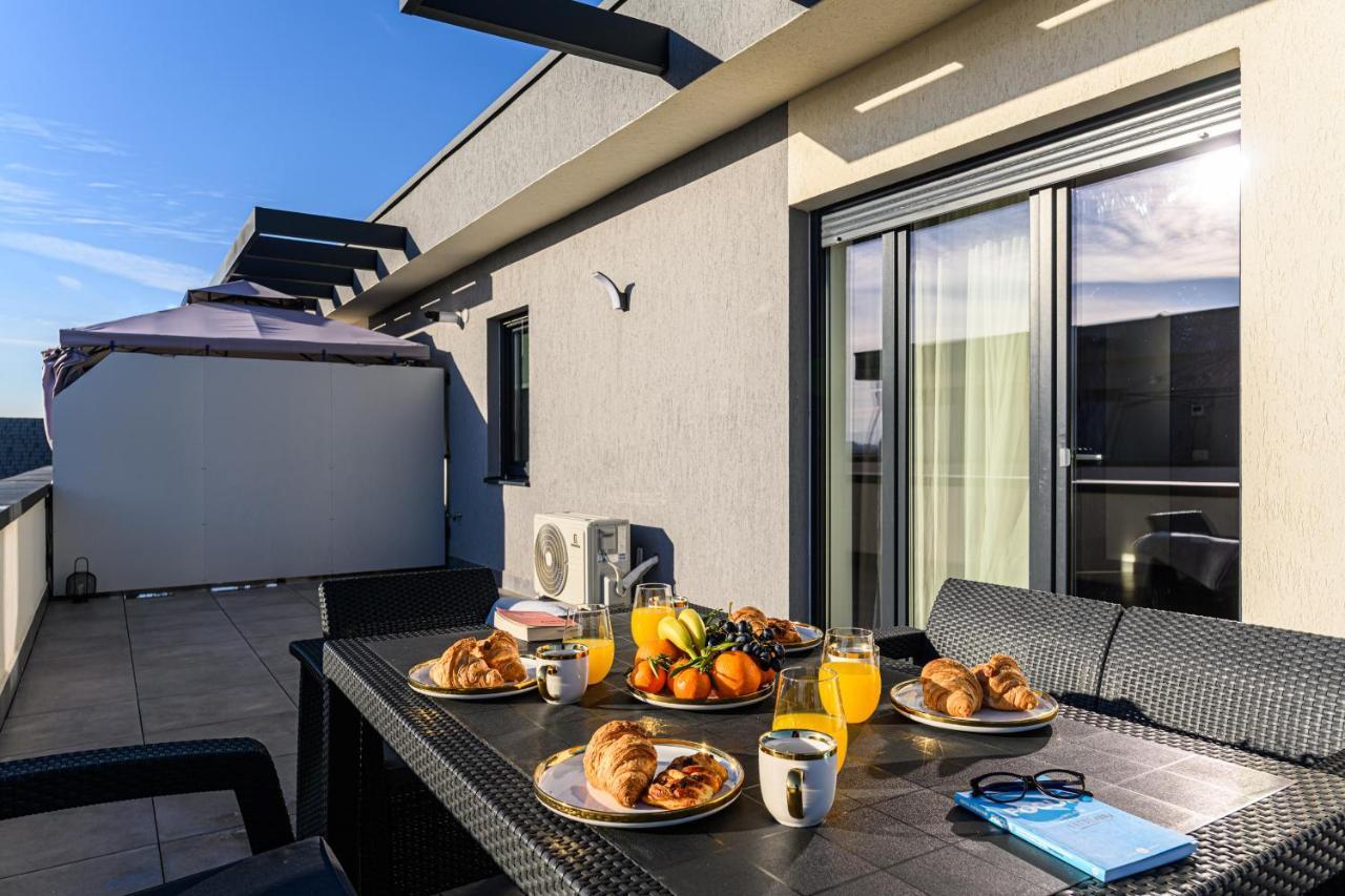 Apartmán Koa - Moon Penthouse Brašov Exteriér fotografie